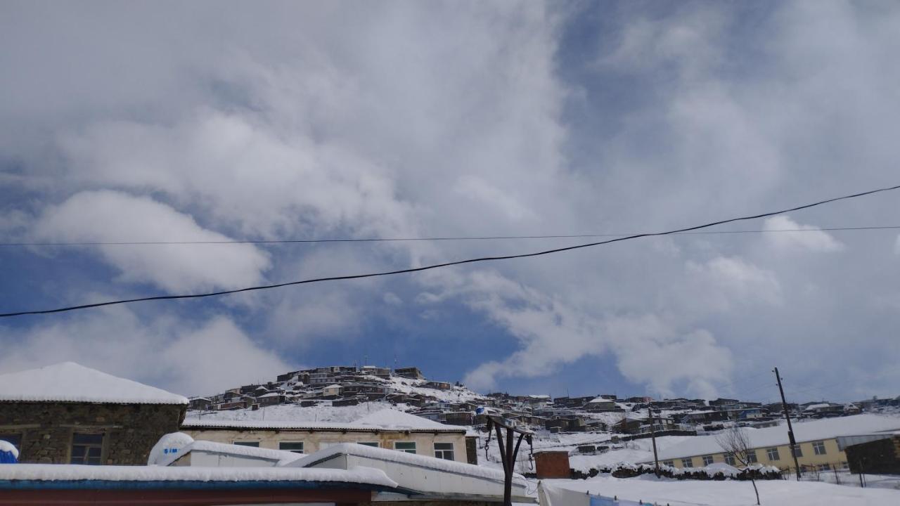 Zaur Guest Hause Xinaliq Exterior foto