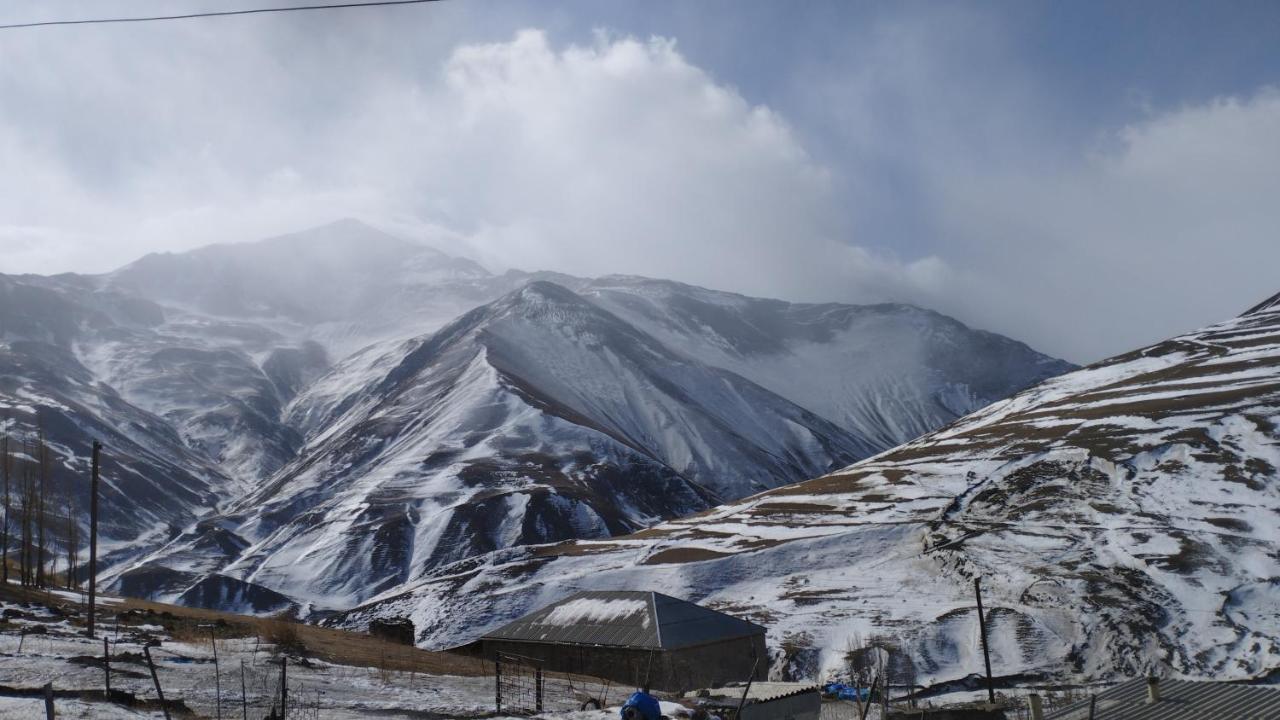 Zaur Guest Hause Xinaliq Exterior foto